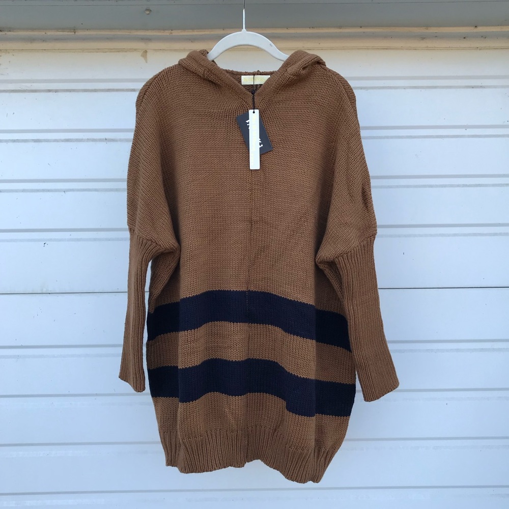 Mei Yi Yi Hong Oversized Sweater With Tags